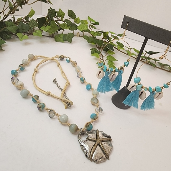Boho Beachy Necklace with Starfish Pendant Hoop Earrings - Picture 5 of 7